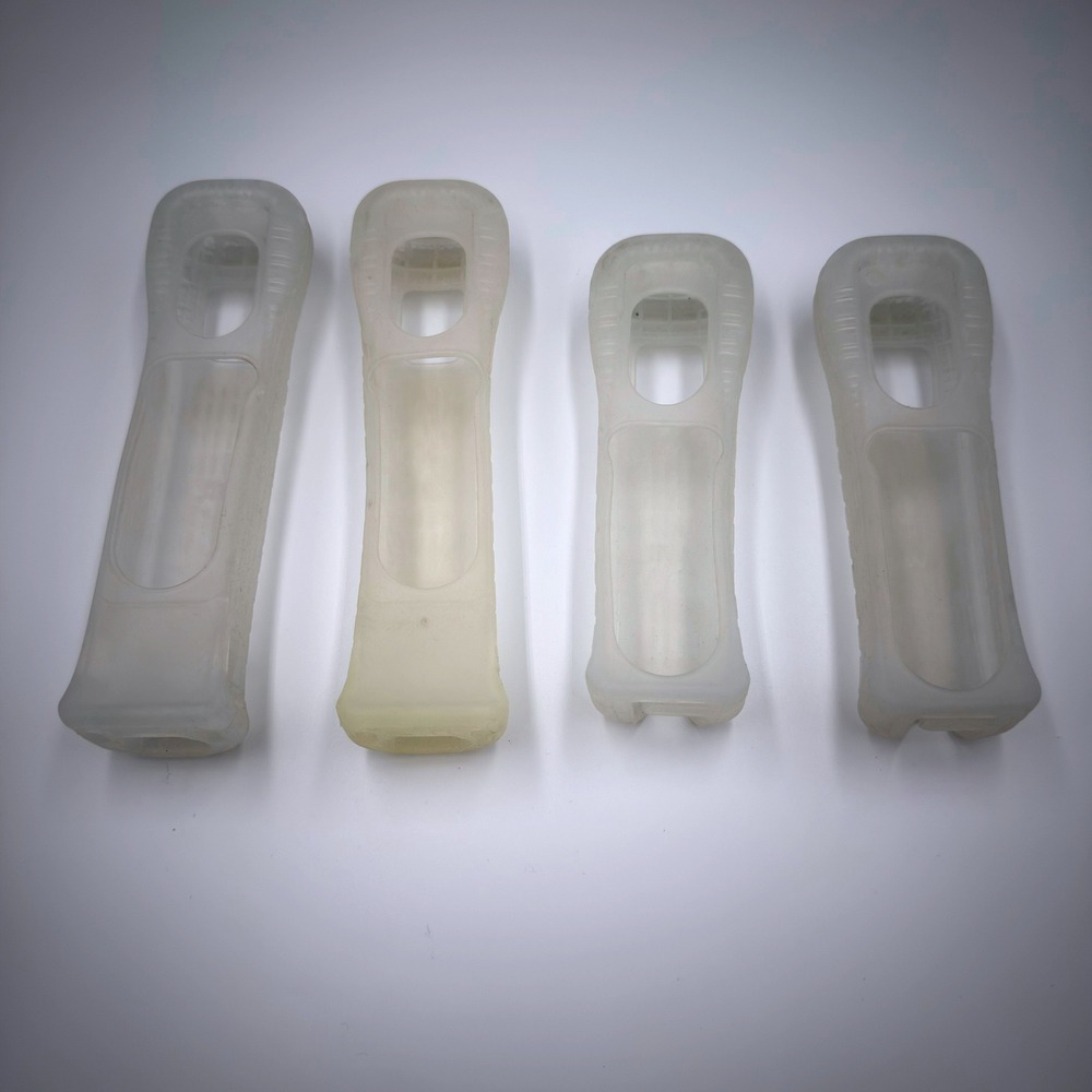 Lot of 4 Nintendo Wii Remote Silicone Jackets Clear OEM MotionPlus Sleeves